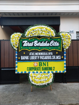 Papan Bunga Duka di Plamongansari